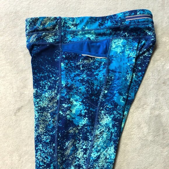 Athleta Blue Splatter Be Free Knicker Cropped Stretch Athletic Legging - Picture 4 of 13